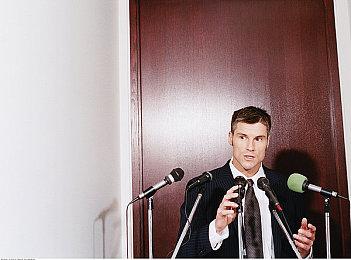 《马里奥赛车：世界》制作人员名单暗示DLC可能性